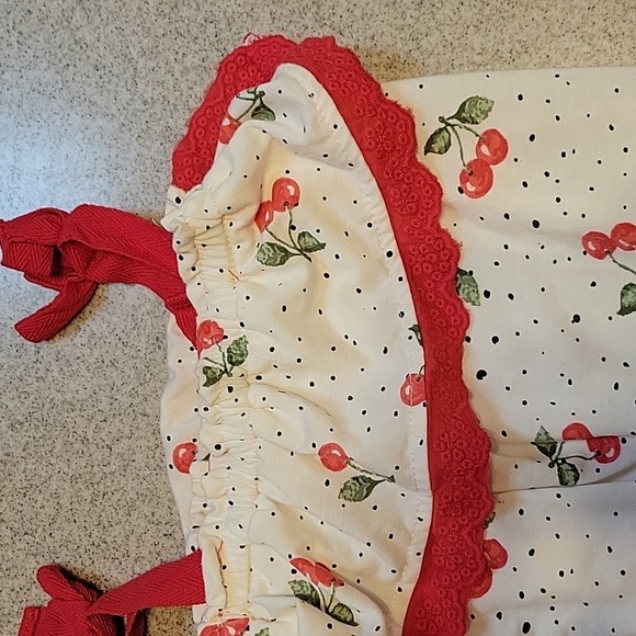 Romper With Cherry Accents By Jessica Simpson Size 6-9 Months - Picture 4 of 7